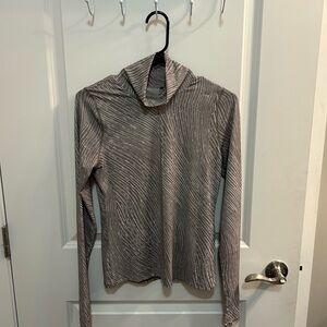 Women’s Calia Patterned Long Sleeve Turtleneck Top Size S